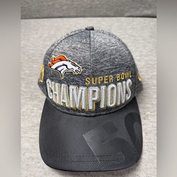 Denver Broncos Super Bowl 50 Champions Hat New Era 9Forty Gray Strap Back Adjust - Picture 1 of 7